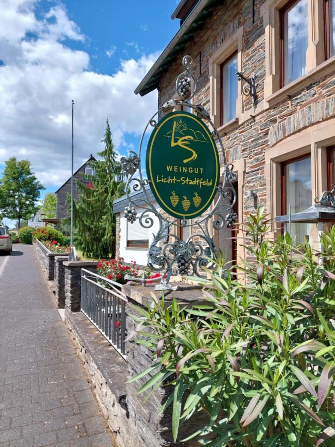 Weingut Licht-Stadtfeld Brauneberg Exterior foto