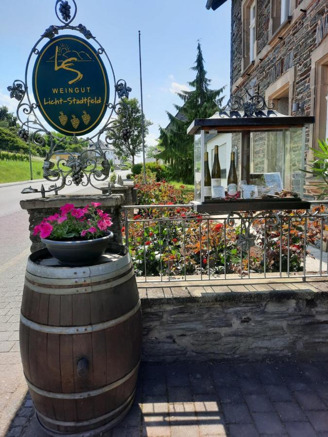 Weingut Licht-Stadtfeld Brauneberg Exterior foto